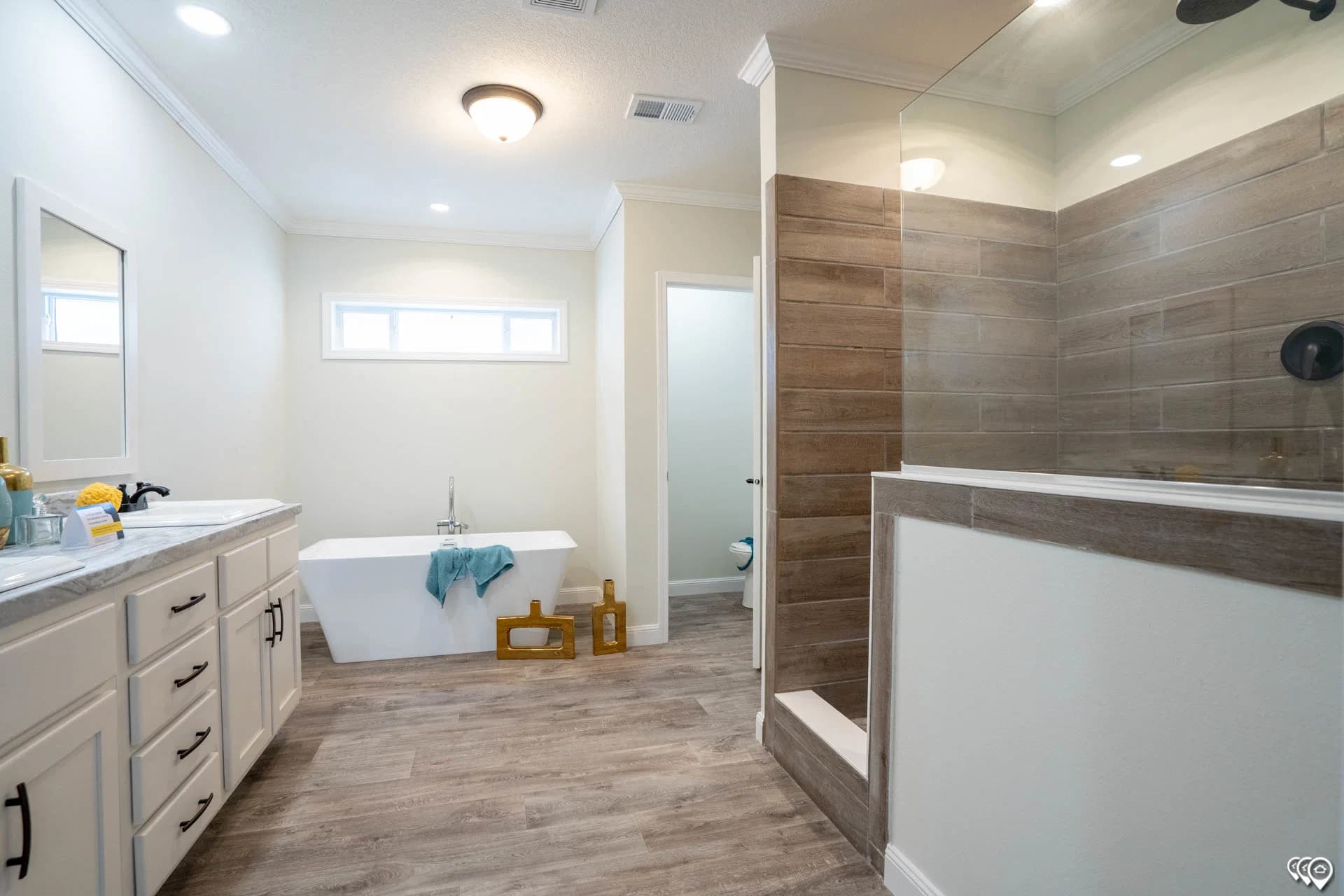 Pri3270-2060 bathroom home features