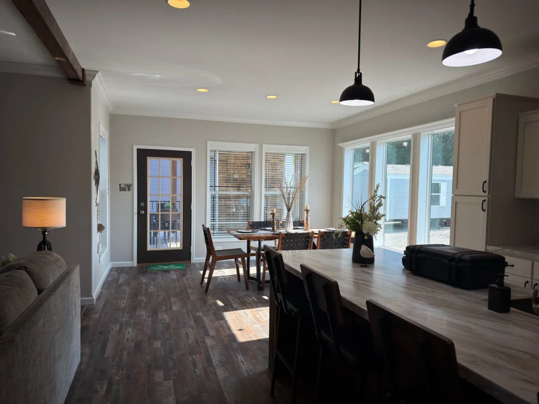 Tahoe harbor interior home features