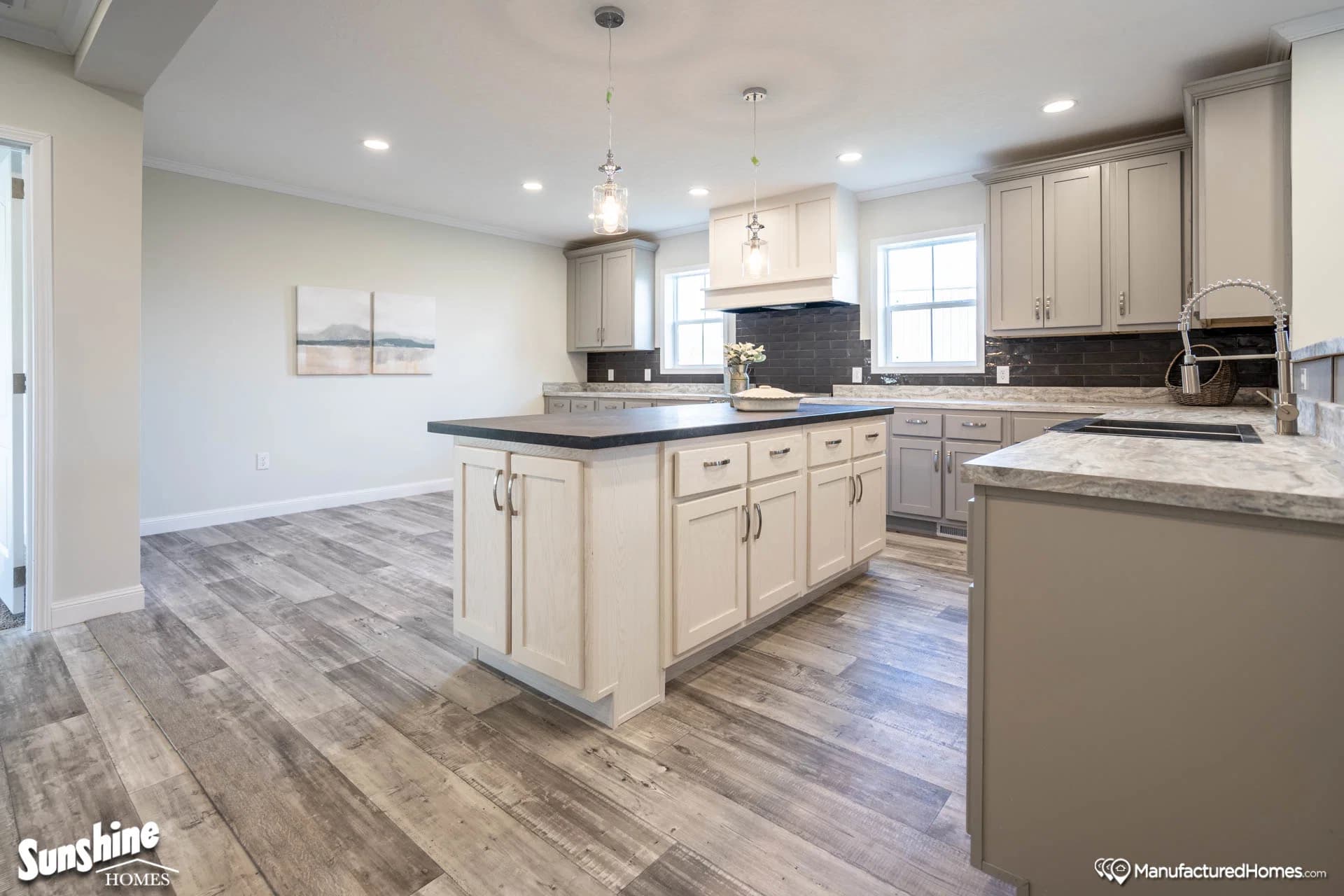 Pri3280-2043 kitchen home features