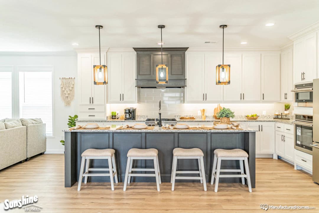 Pri3284-2058 kitchen home features