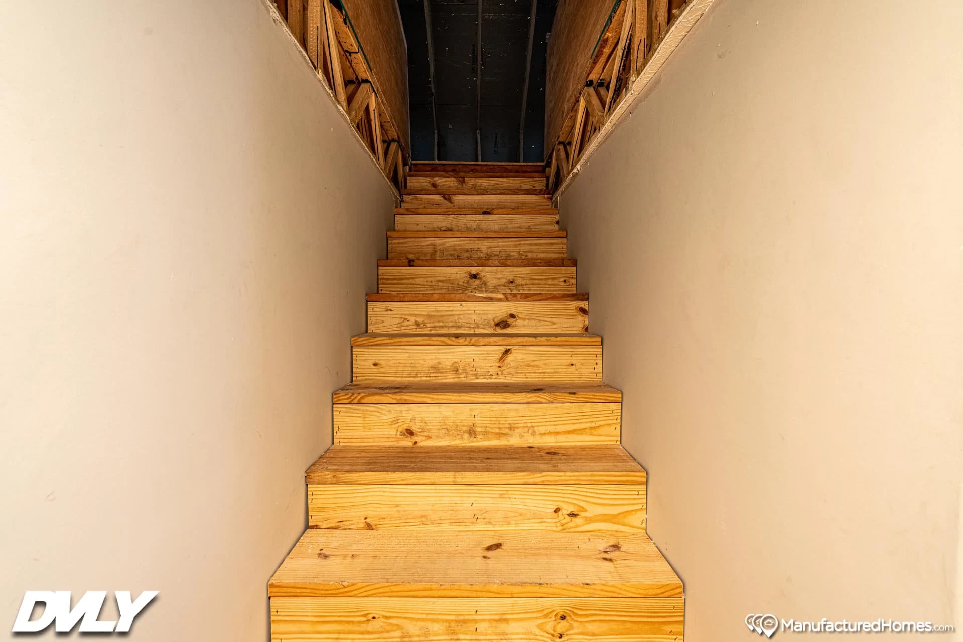 The julia interior home features