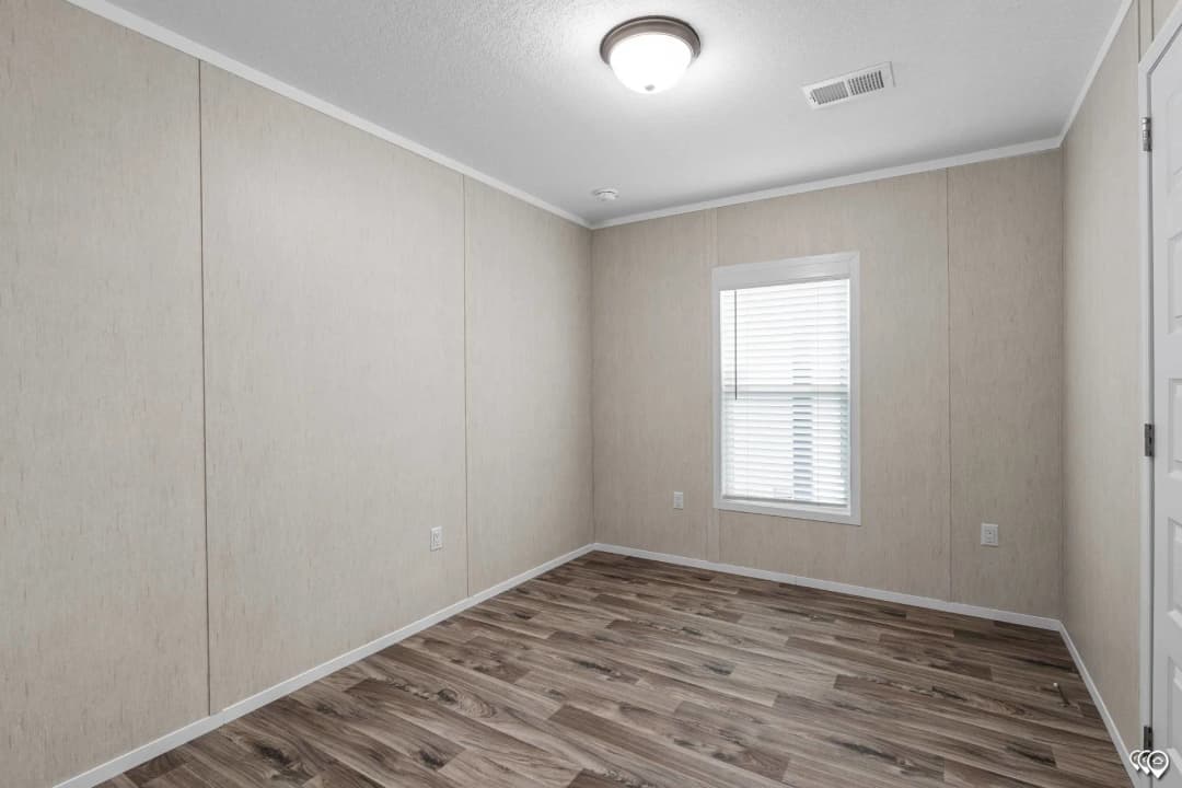 Arc1680-8004 interior home features