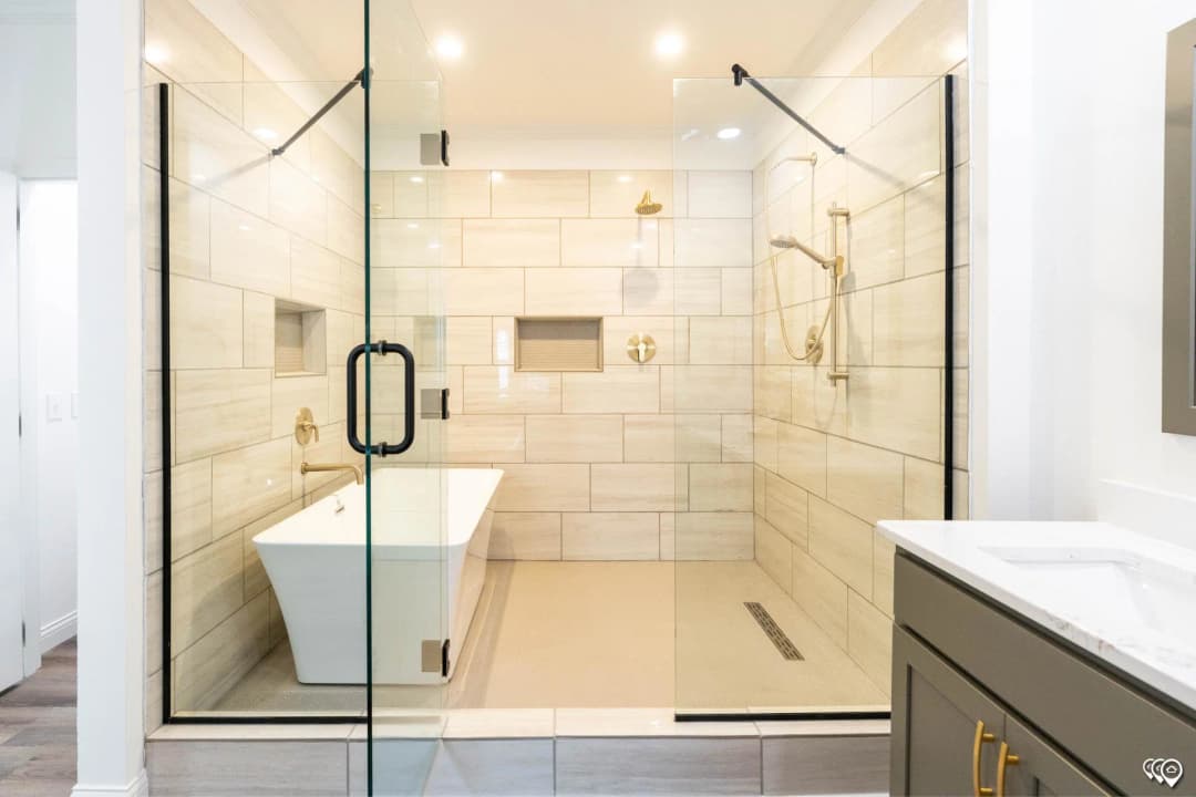 Pri3284-2075 bathroom home features