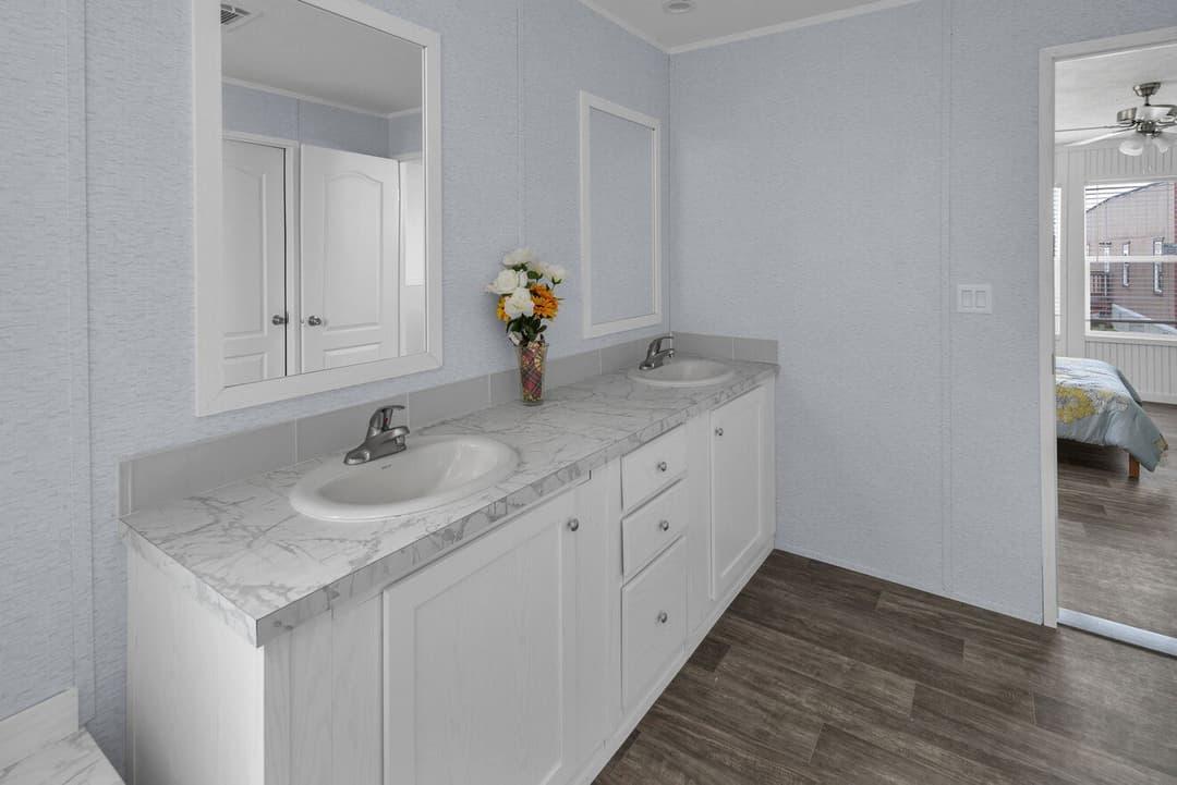 Valu maxx premier 32643e bathroom home features