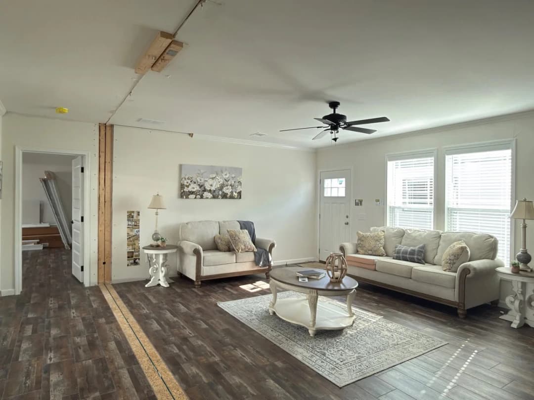 Aimon interior home features