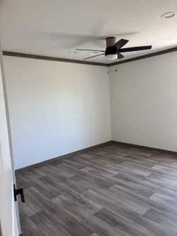 Everett elite interior home features