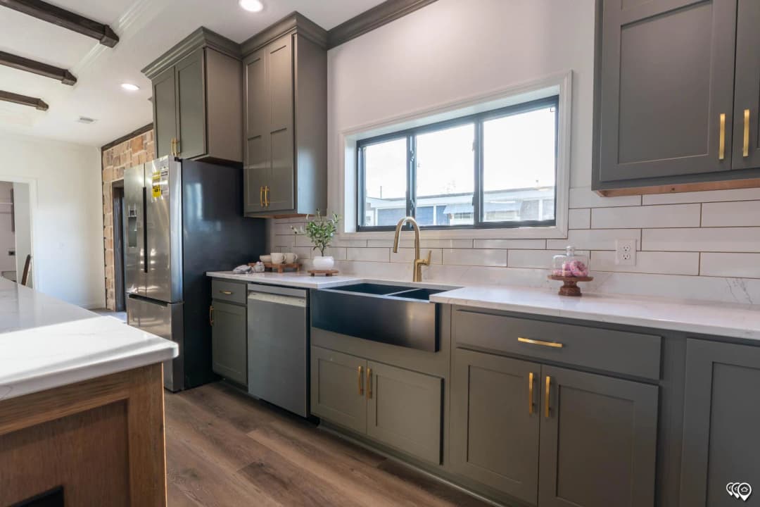 Pri3284-2075 kitchen home features