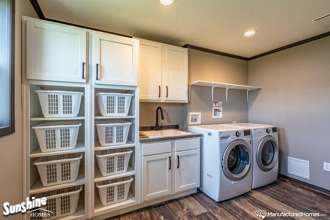 Pri2868-2027 interior home features