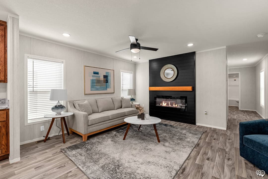 Arc1680-8018 interior home features