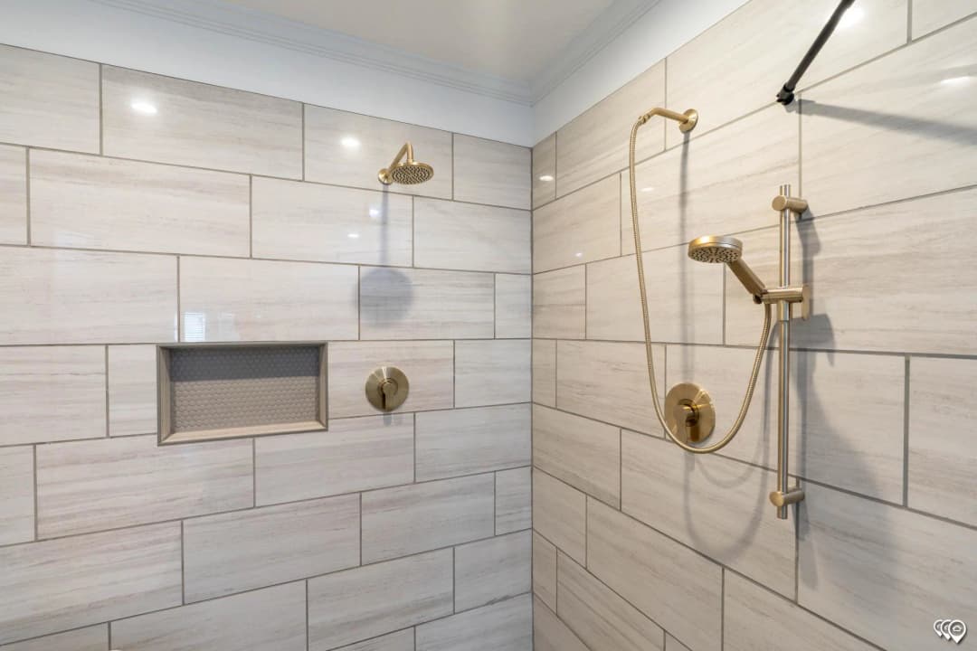 Pri3284-2075 bathroom home features