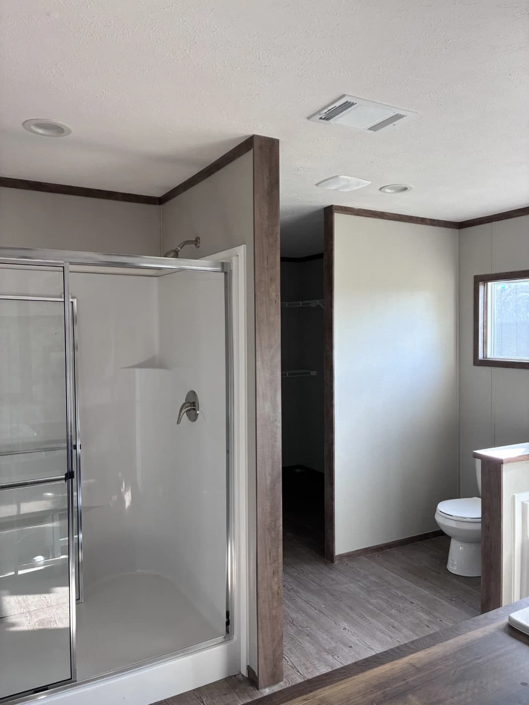 Crockett bathroom home features