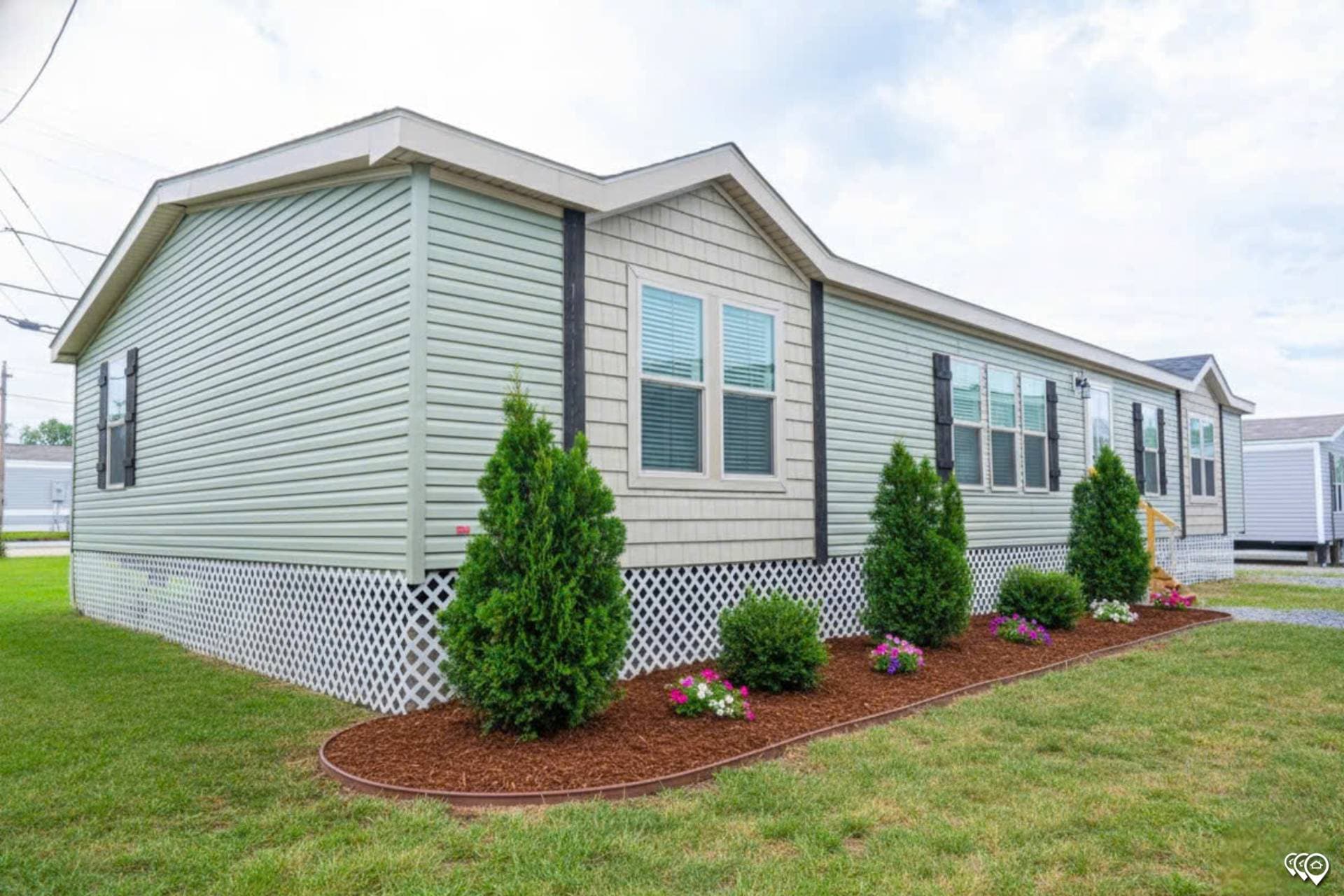 Pri3270-201 elevation and exterior home features