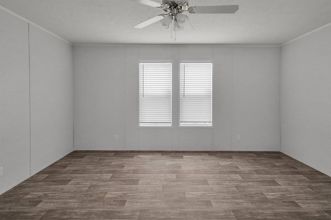 Valu maxx 28563m bedroom home features