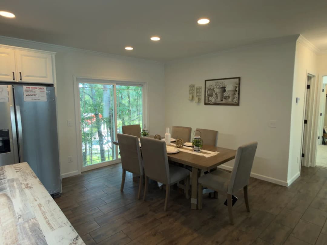 The woodside b interior home features