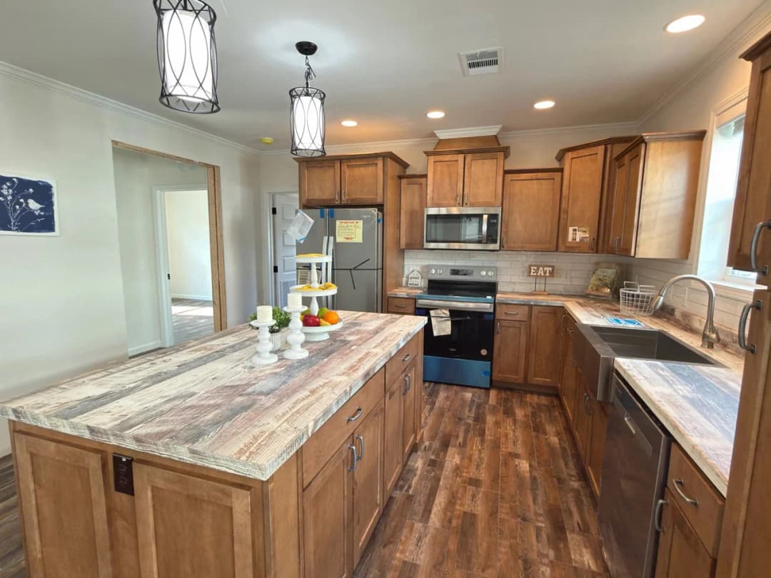 Aimon 4br kitchen home features