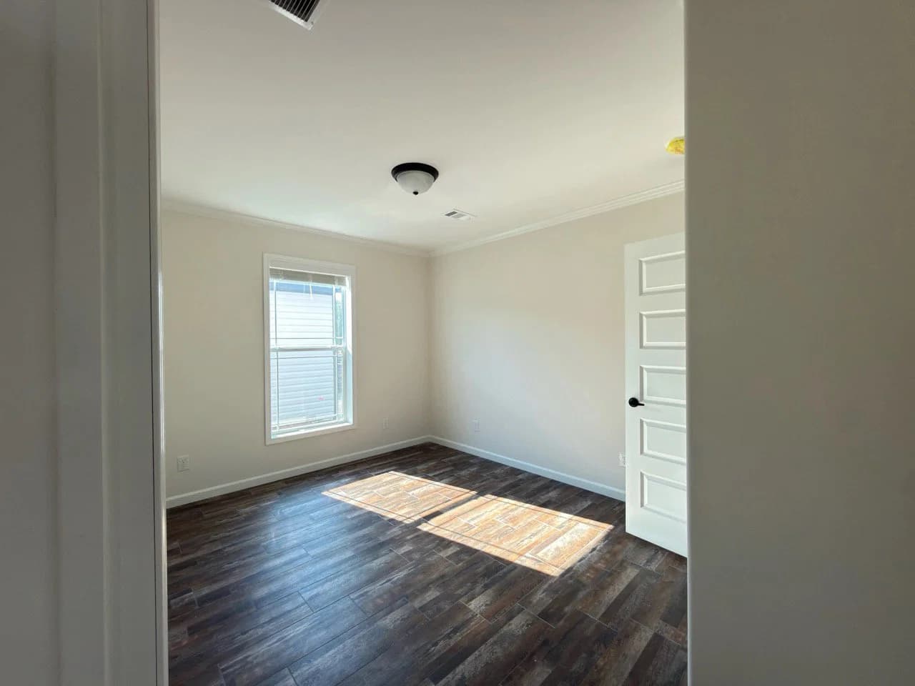 Aimon c 4br bedroom home features