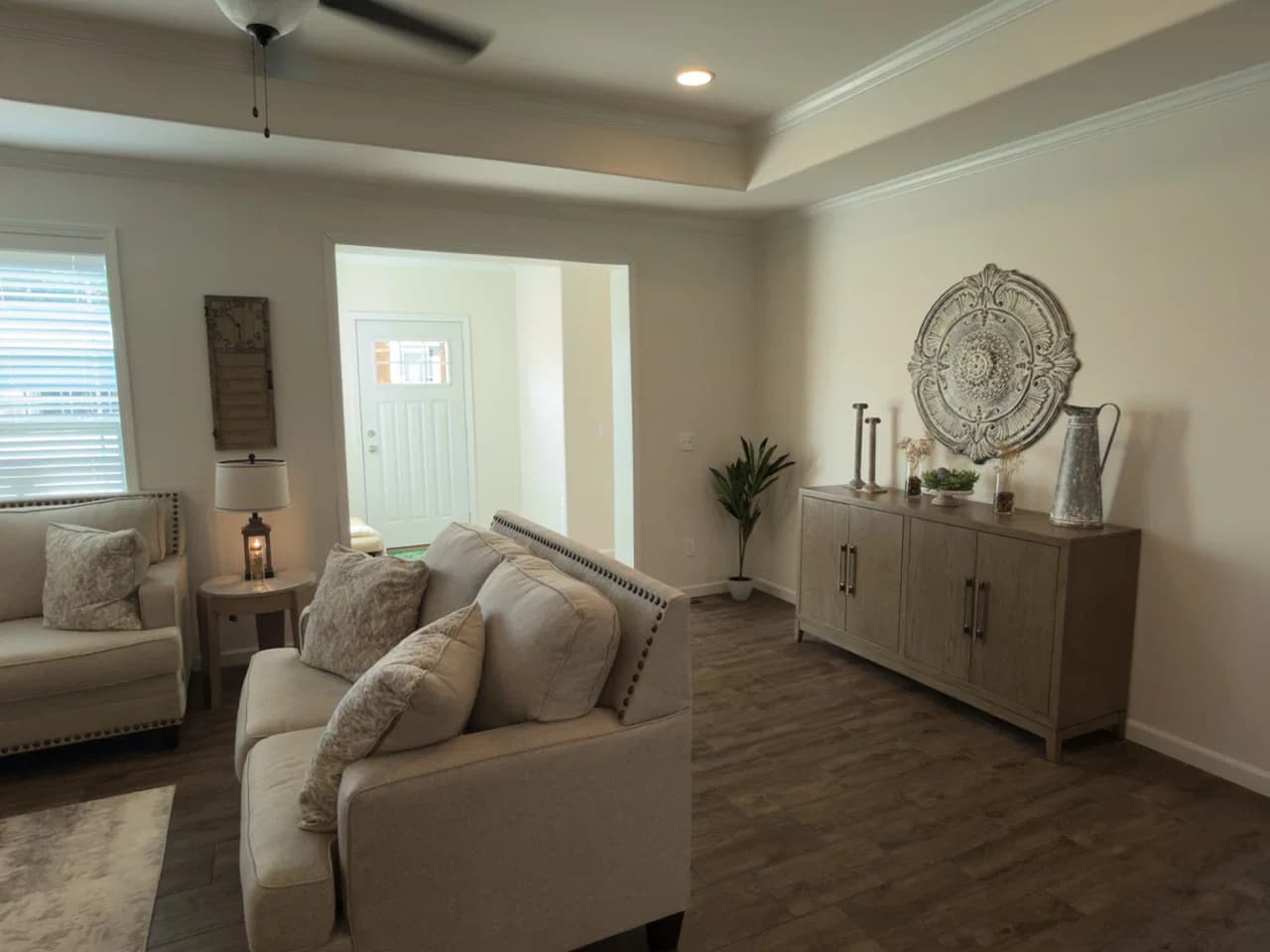 The woodside b interior home features