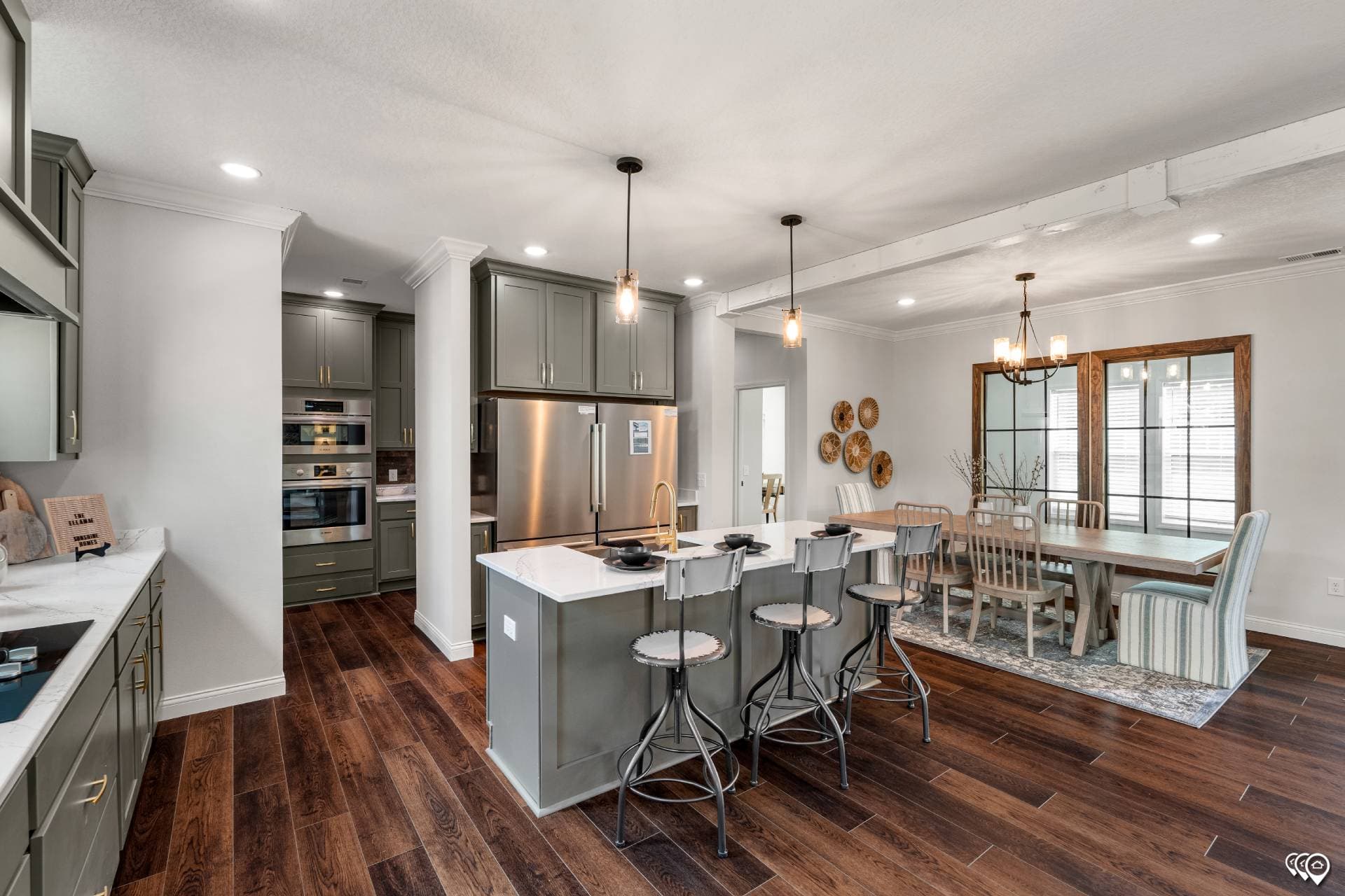 Pri3284-2074 kitchen home features