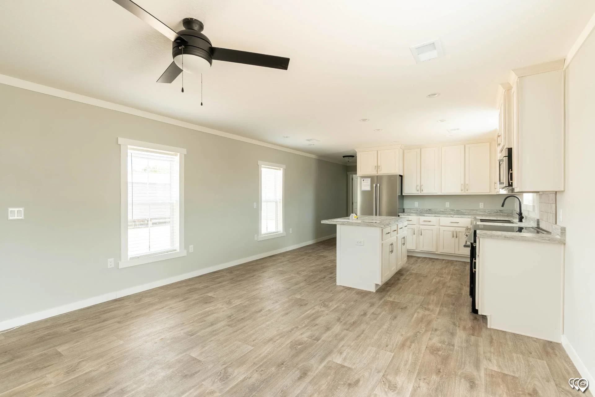 Pri1680-104 interior home features