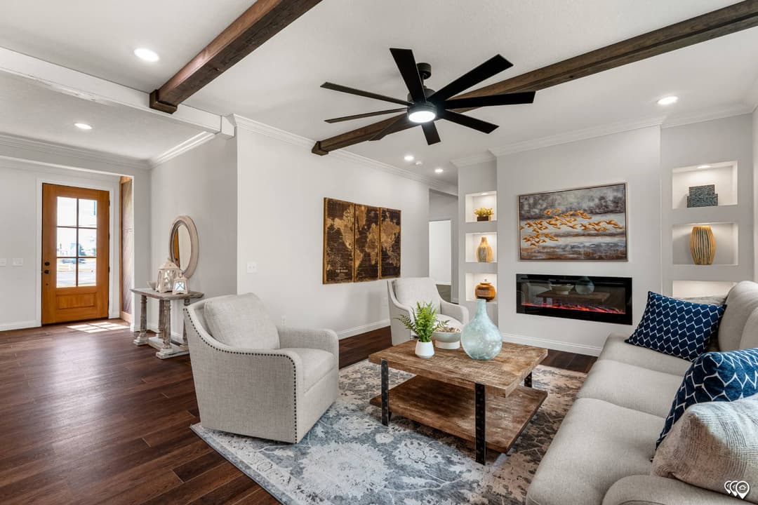 Pri3284-2074 interior home features