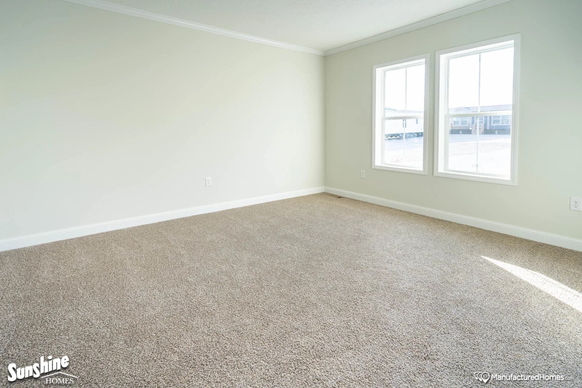 Pri3280-2043 bedroom home features