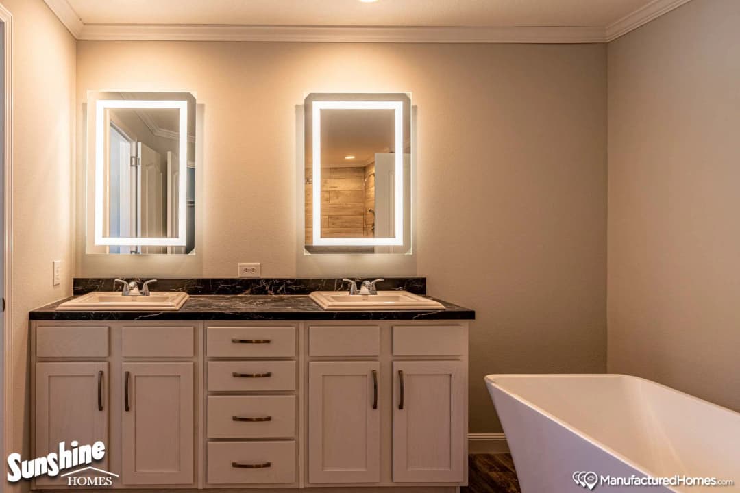 Pri3270-2008 bathroom home features