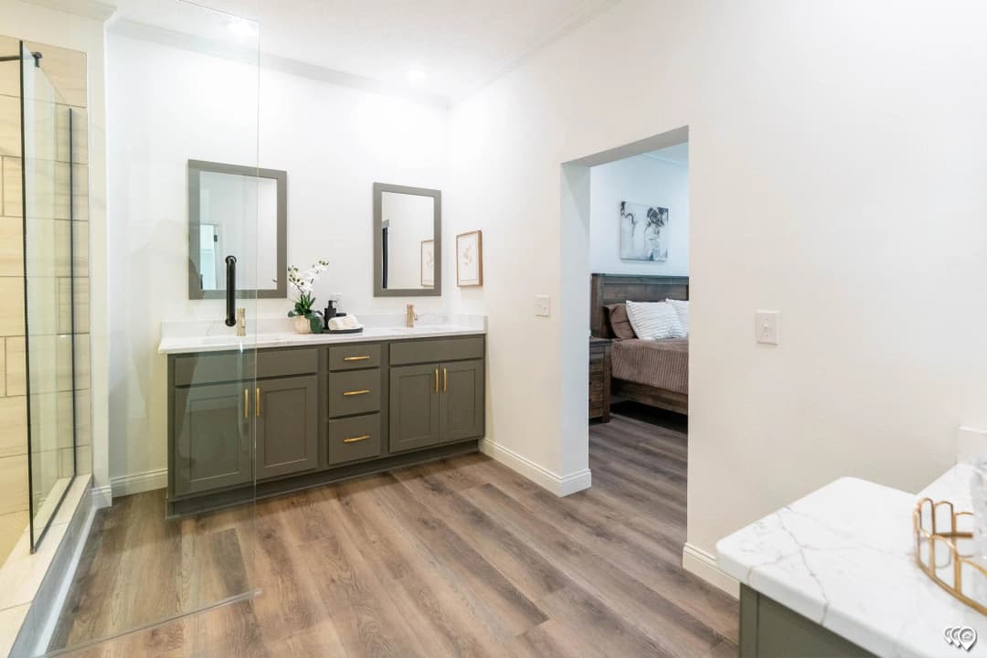 Pri3284-2075 bathroom home features