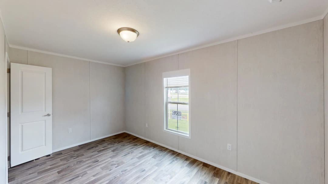 Arc1680-8000-2 interior home features