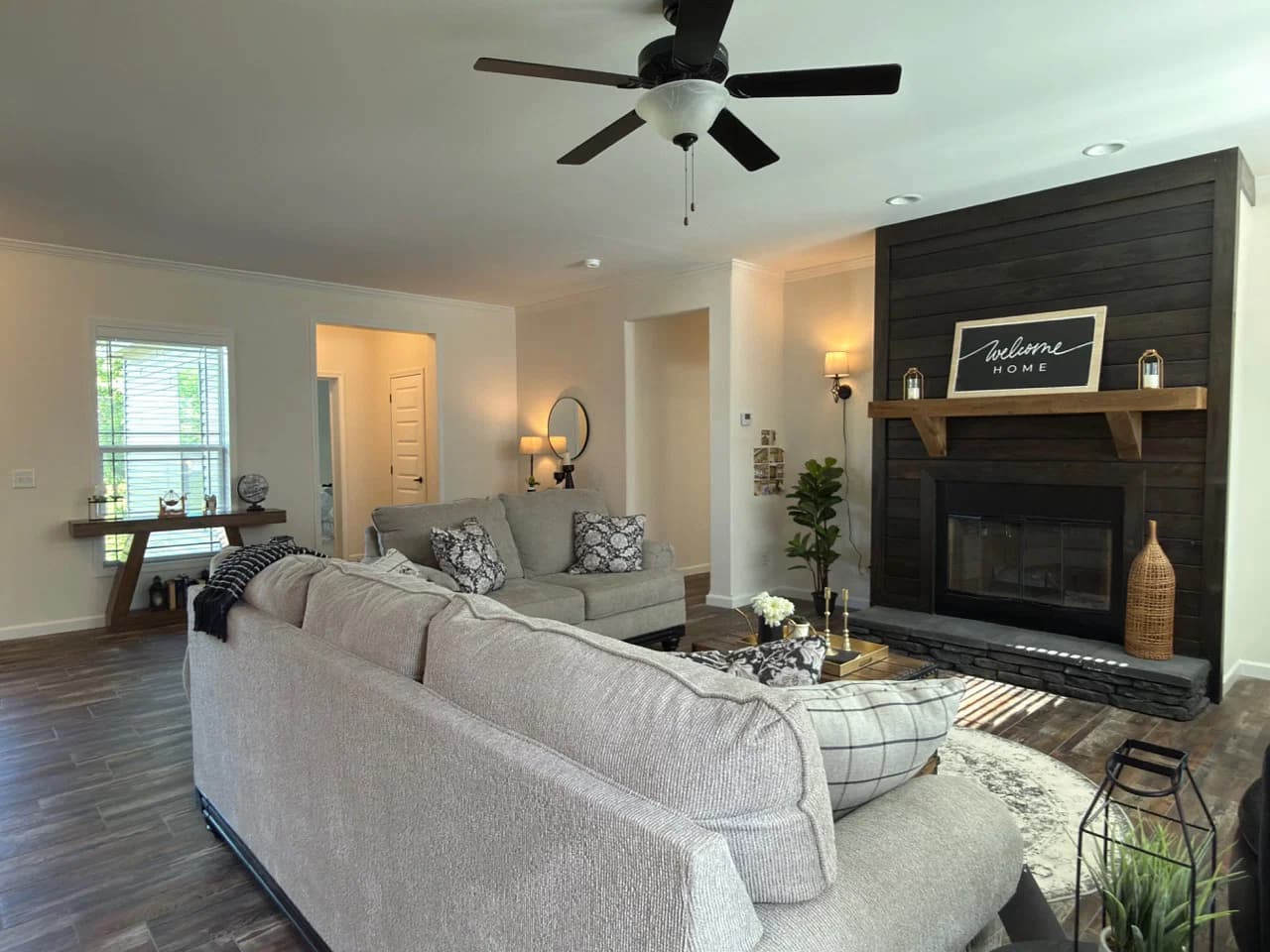 Briarritz b interior home features