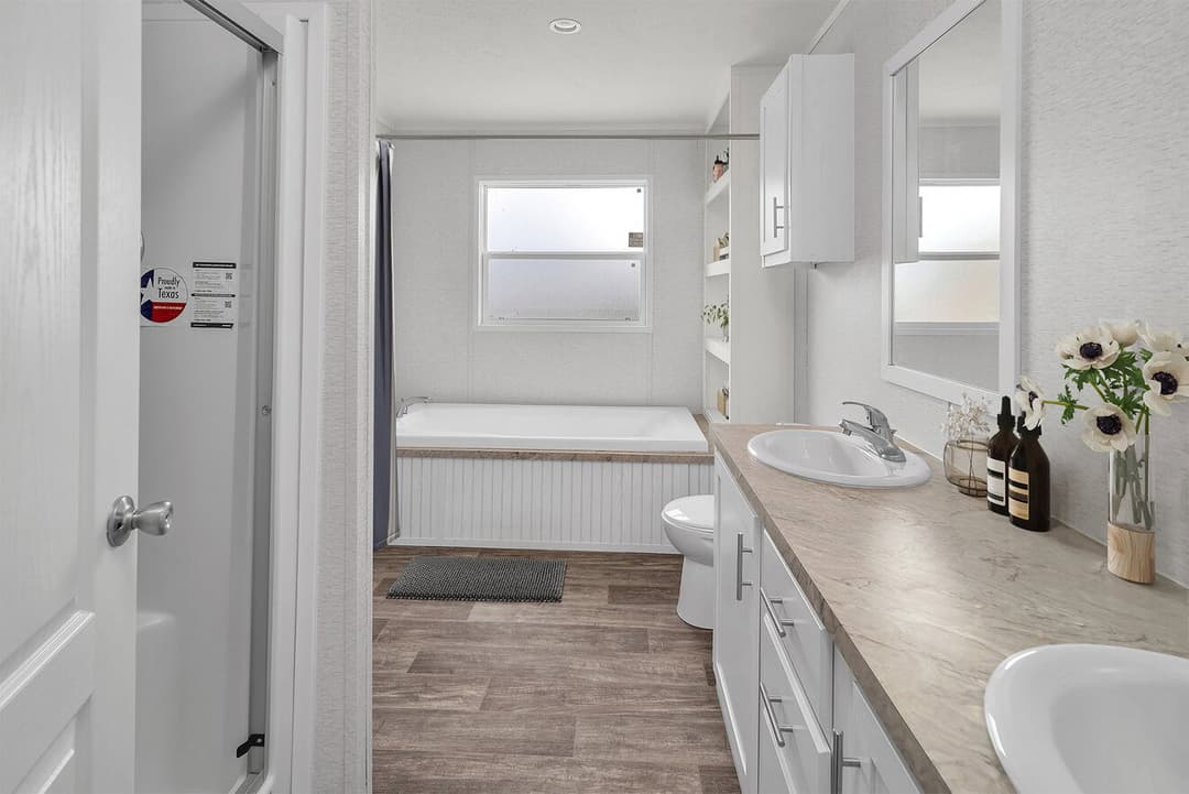Valu maxx 28563m bathroom home features