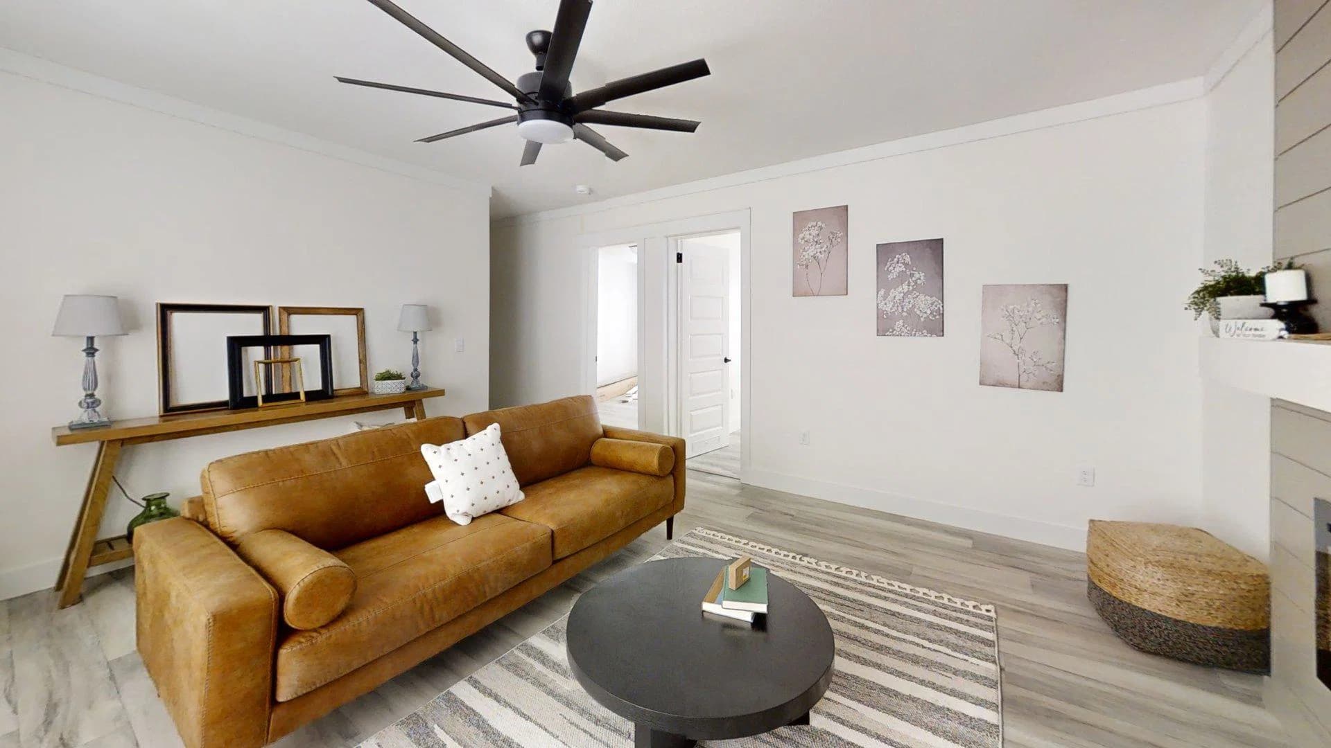 The king david 76 interior home features