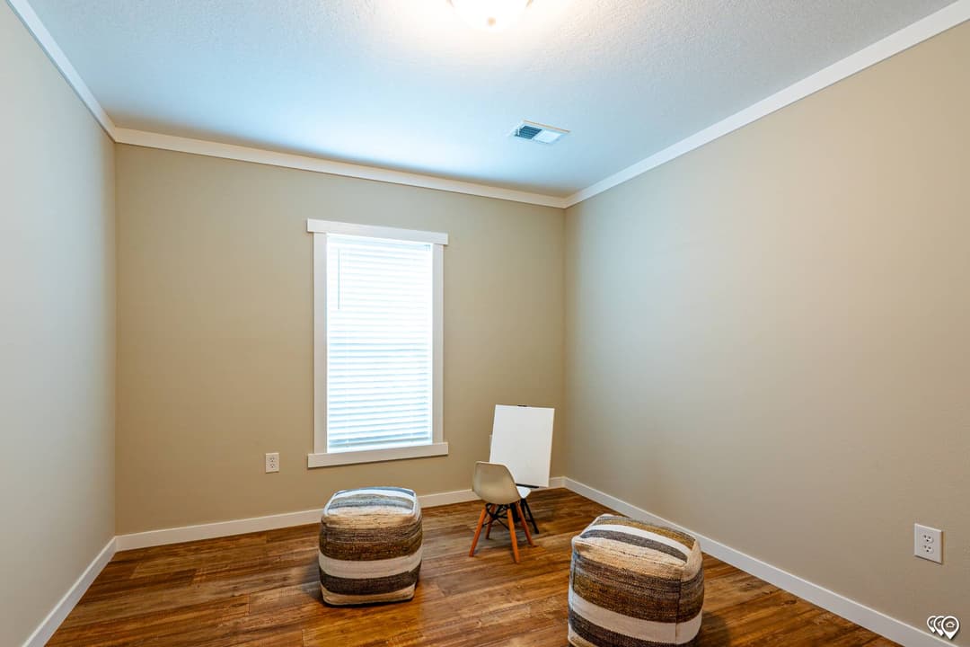 Pri3270-201 interior home features