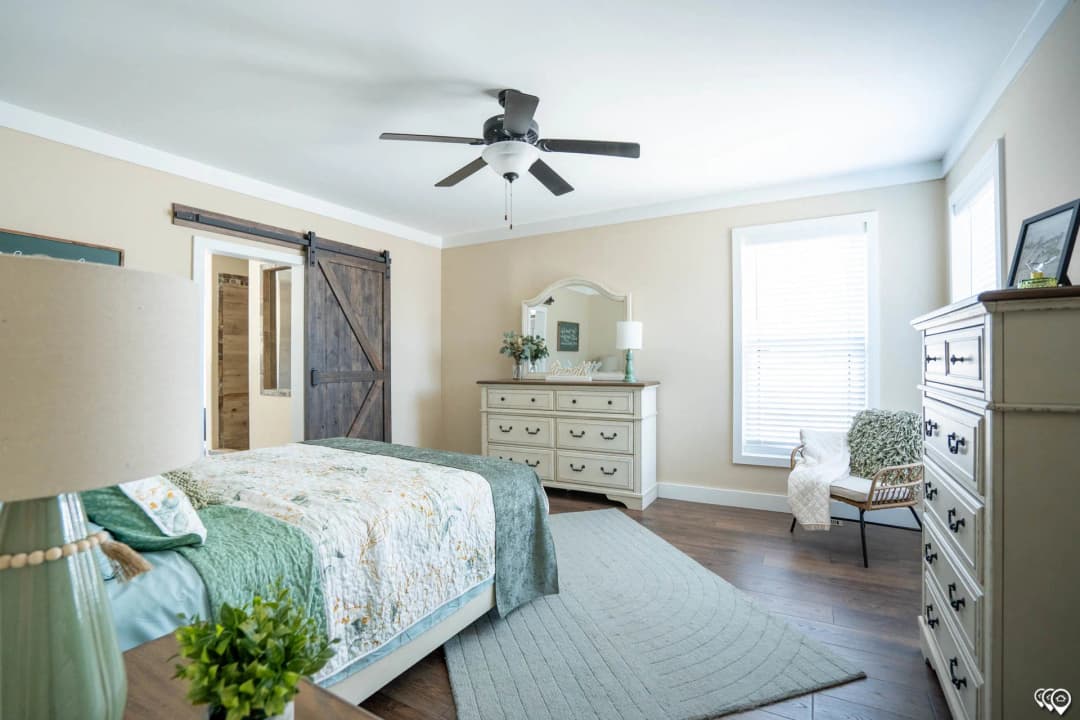 The barndominium 2 bedroom home features