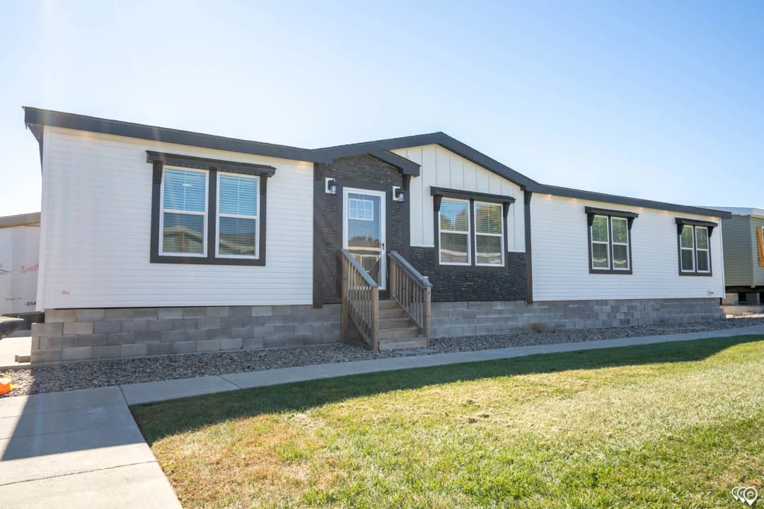 Pri3270-2060 exterior, elevation, and hero home features