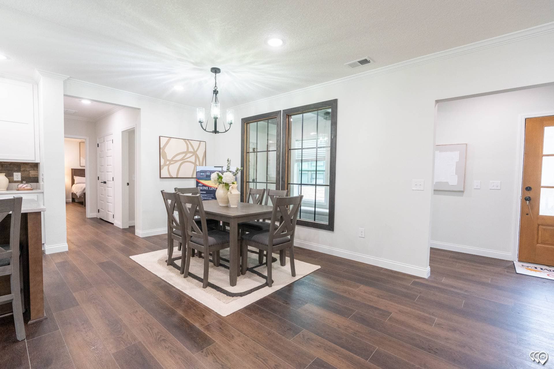 Pri3284-2074 interior home features