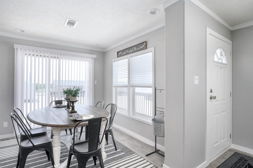 Woodland interior home features