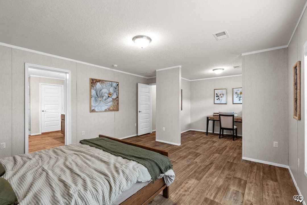 Arc3274-9012 bedroom home features