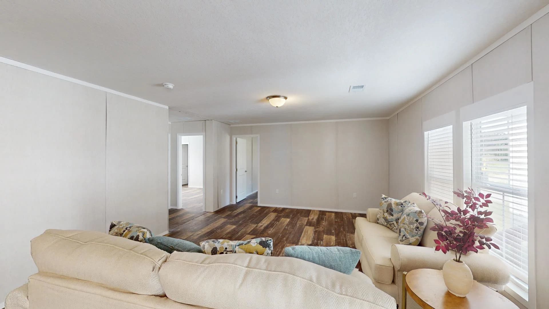 Arc3280-7501 interior home features