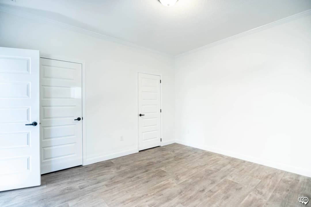 Pri1680-1031 interior home features