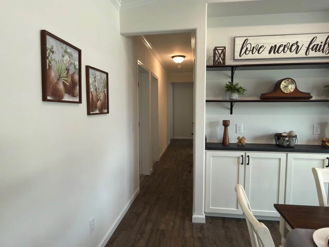 The oasis b  home features