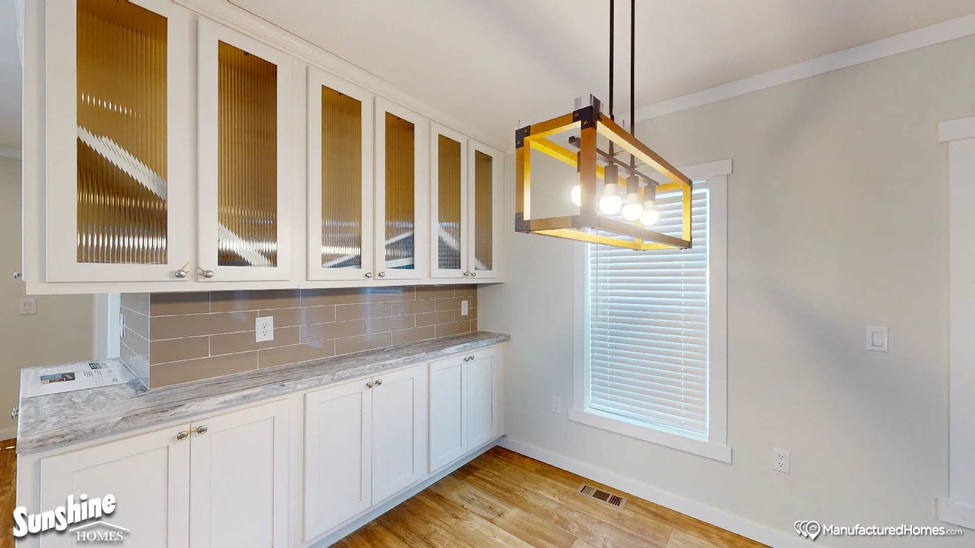 Pri1680-101 interior home features