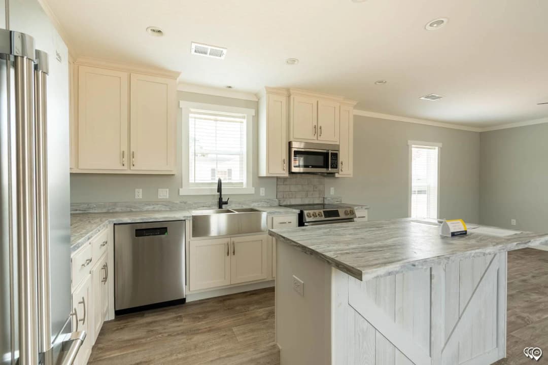 Pri1680-104 kitchen home features