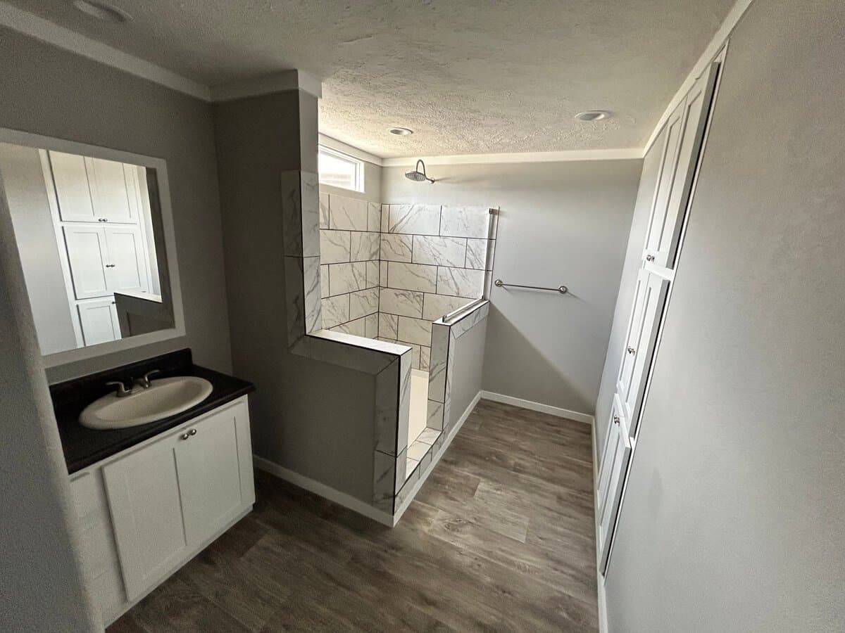 Sweet haven bathroom home features