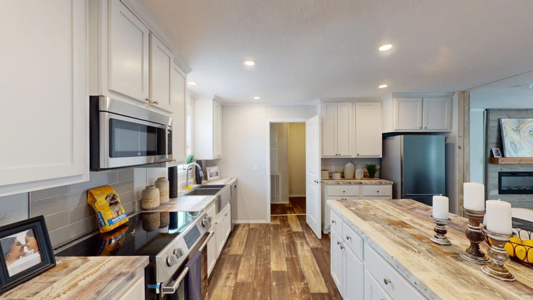 Arc3280-7501 interior home features