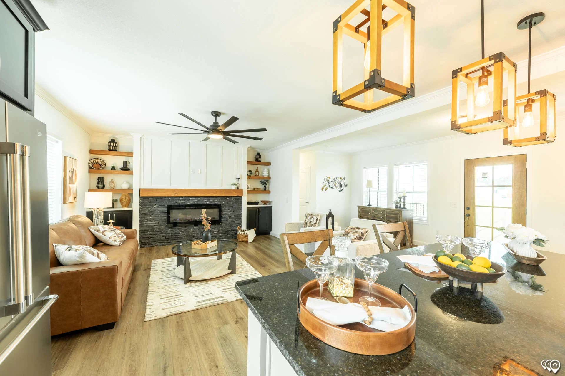 Pri3268-2069 interior home features