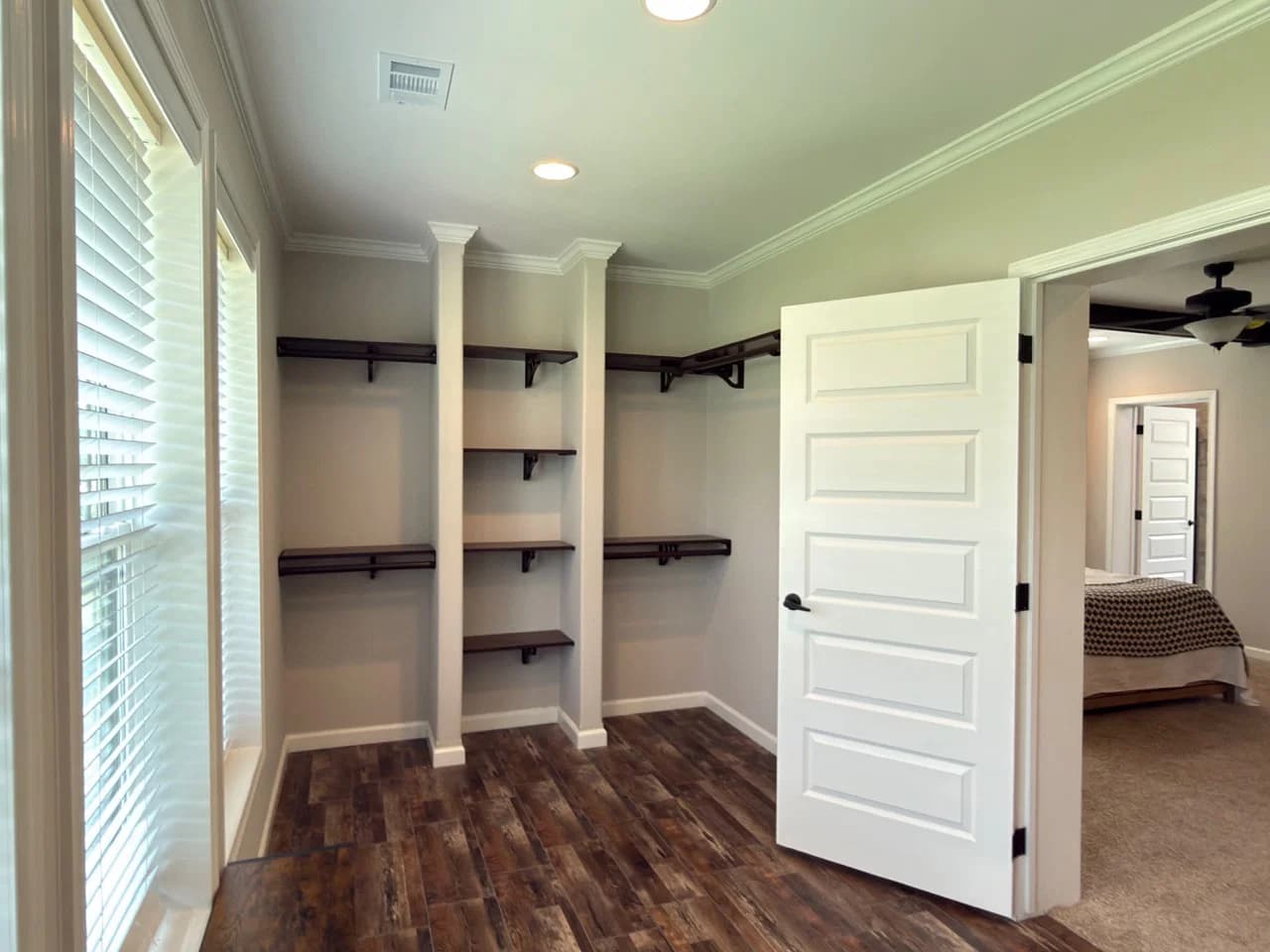 The woodside c interior home features