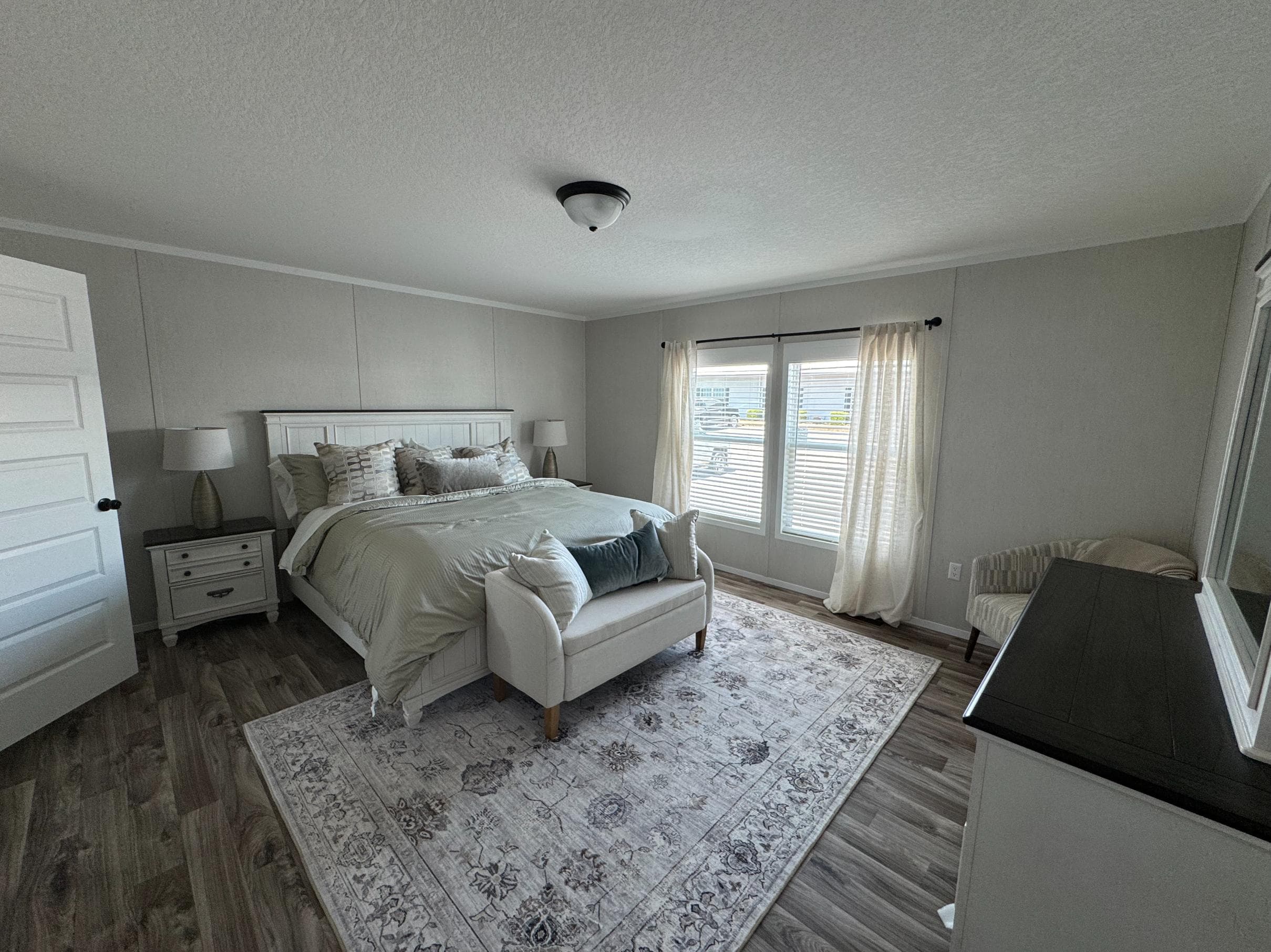Arc3280-2018 (the outlaw) bedroom home features