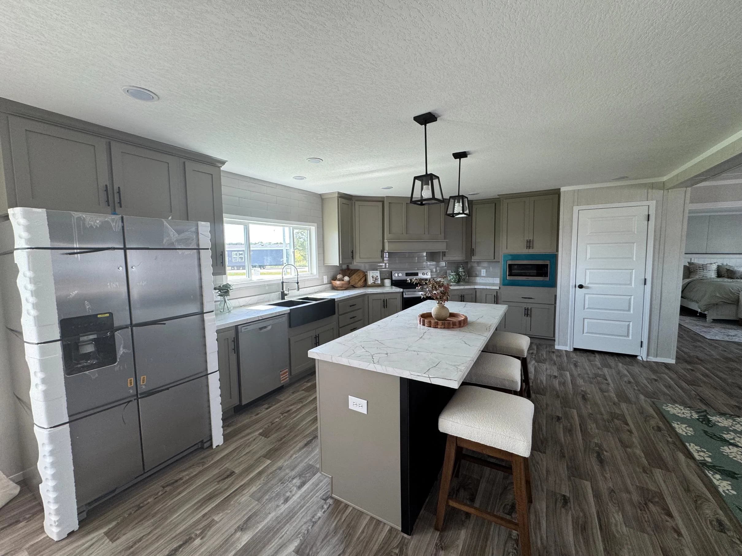 Arc3280-2018 (the outlaw) kitchen home features