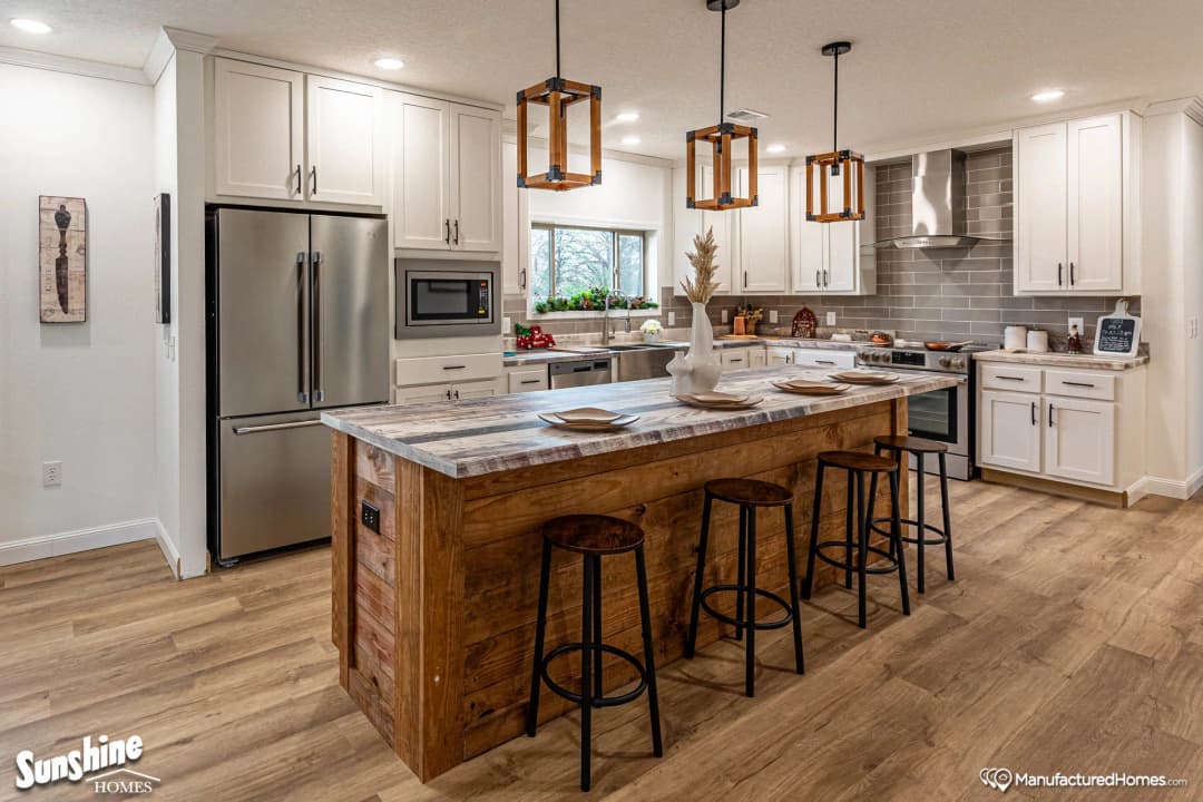 Pri3284-2015 kitchen and hero home features