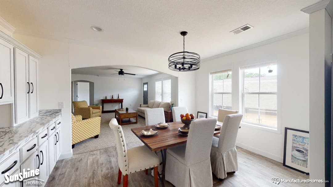 Pri3272-2009 interior home features